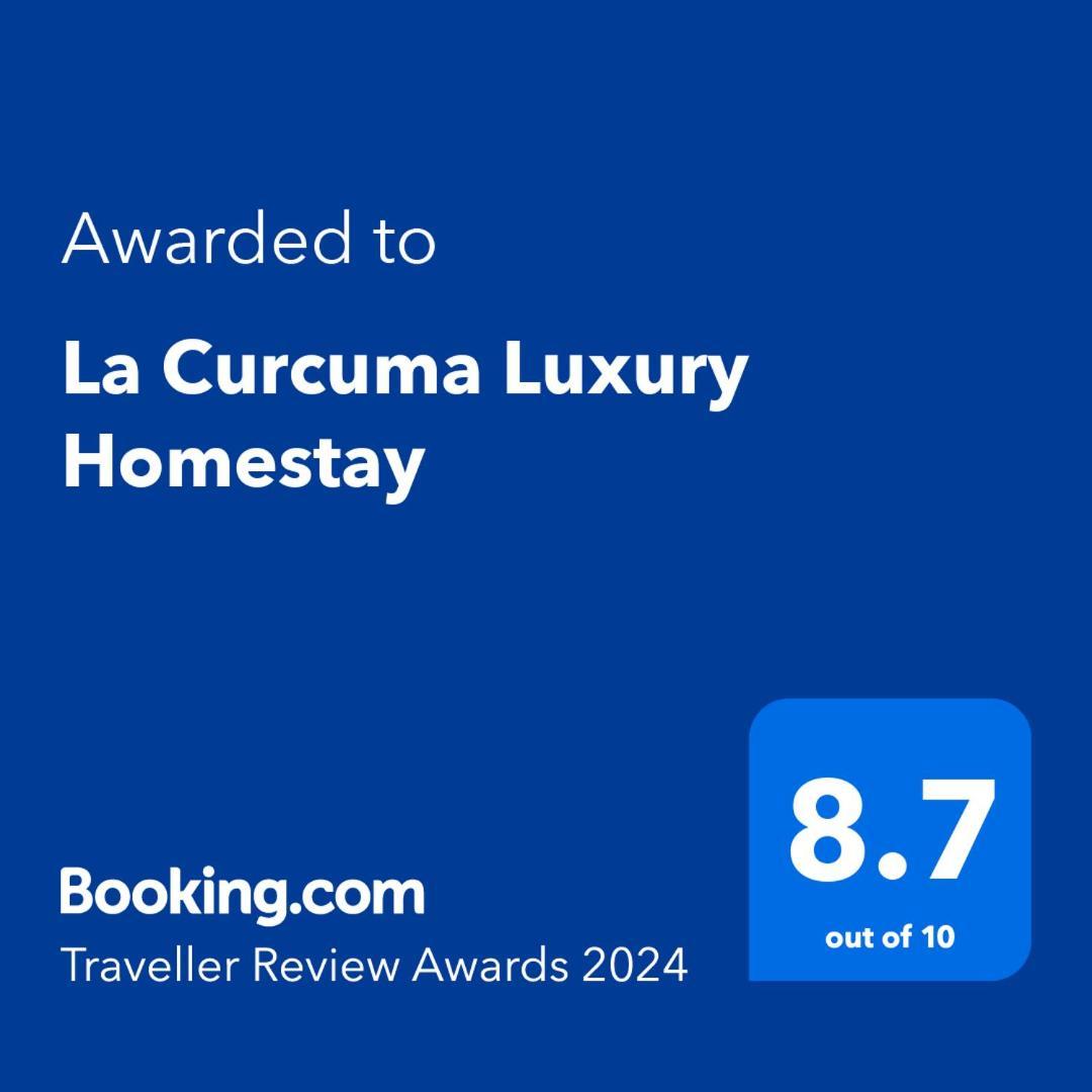 La Curcuma Luxury Homestay Khajurāho Exterior foto